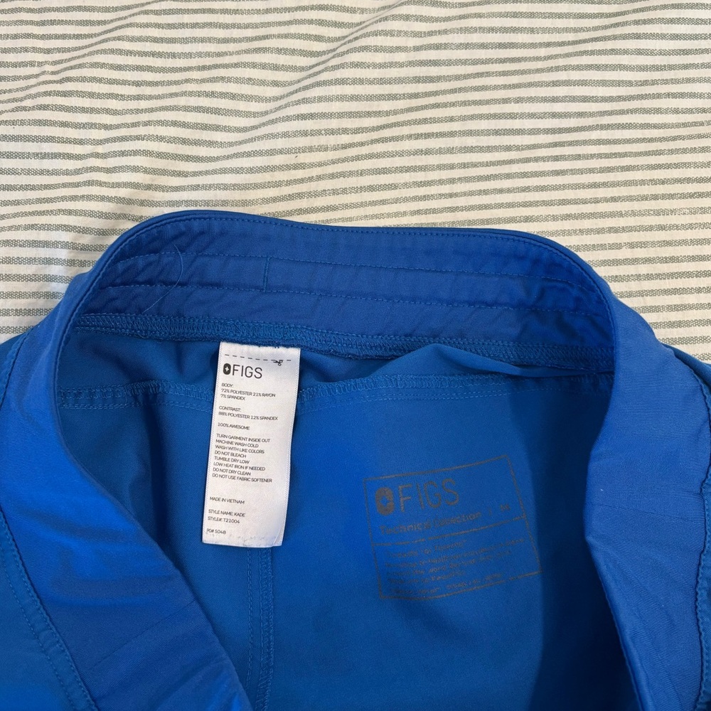 Figs Kade Cargo Scrub Pant
Royal Blue - Picture 5 of 16